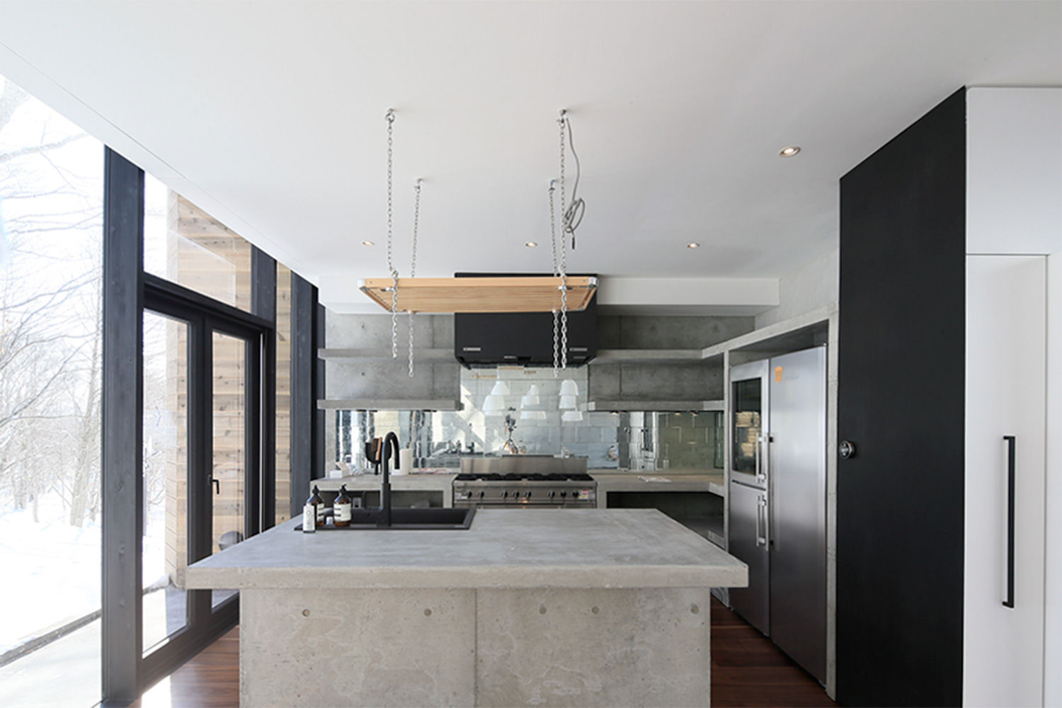 homify Modern kitchen Concrete