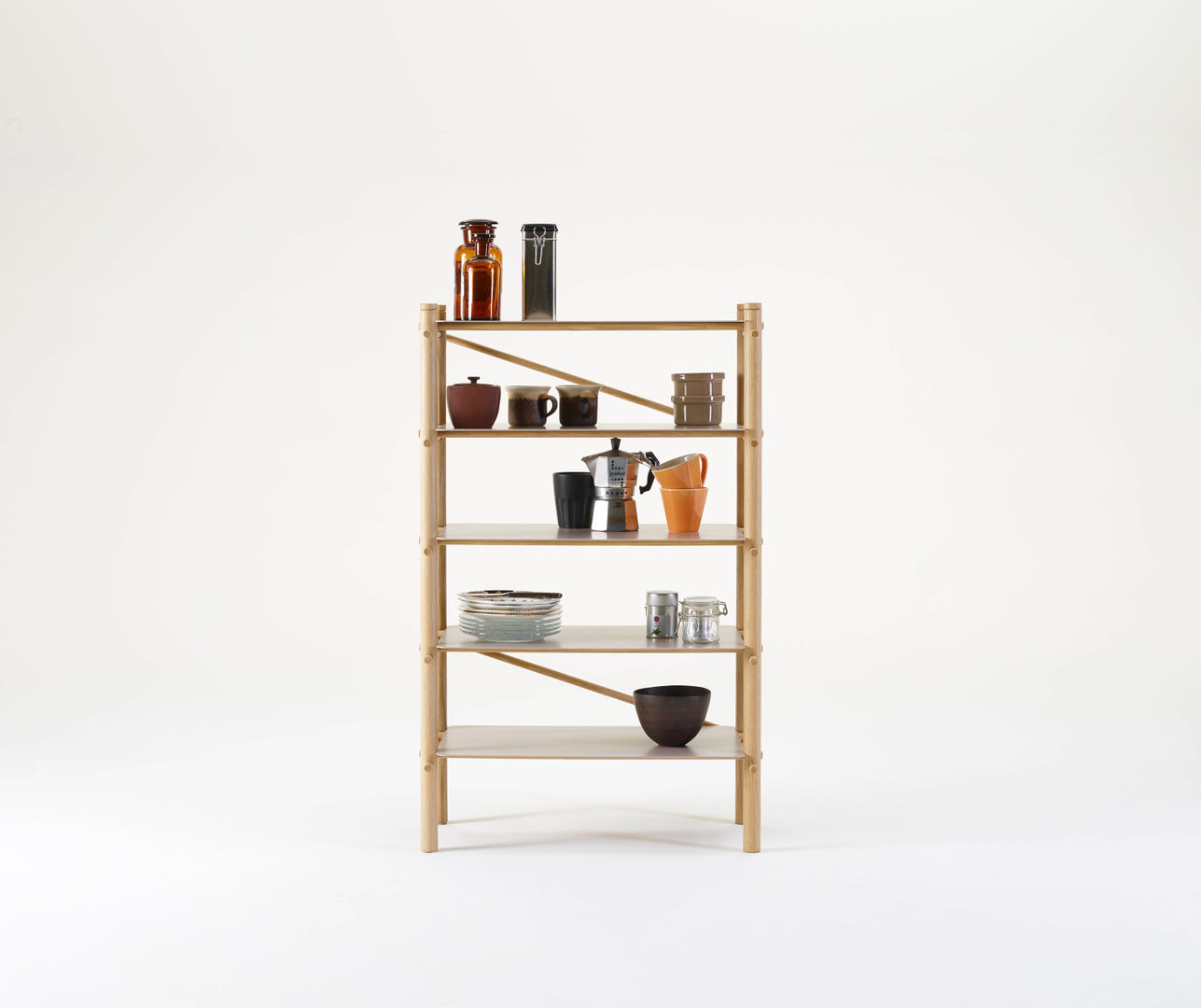 Andamio shelf estantería , Studioapart Interior & Product design Barcelona Studioapart Interior & Product design Barcelona Storage room Storage