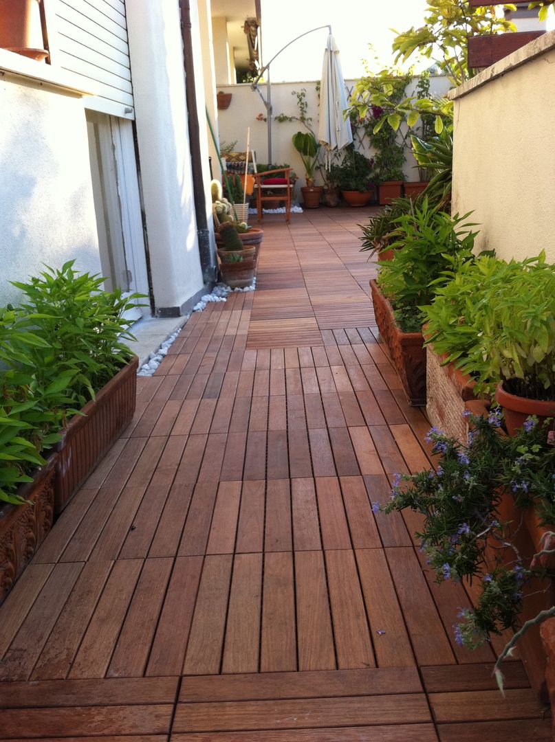 PAVIMENTI DA ESTERNO: DECKING E QUADROTTE, ONLYWOOD ONLYWOOD Boden Holz Holznachbildung