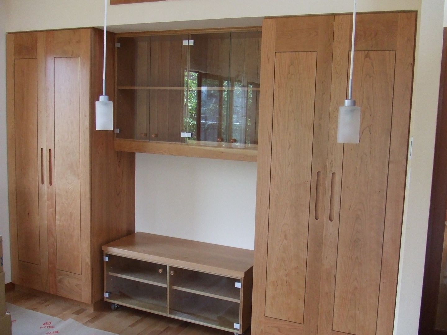 一枚板、無垢材の作り付け収納、オーダーメイド家具 | homify 一枚板、無垢材の作り付け収納、オーダーメイド家具 | homify