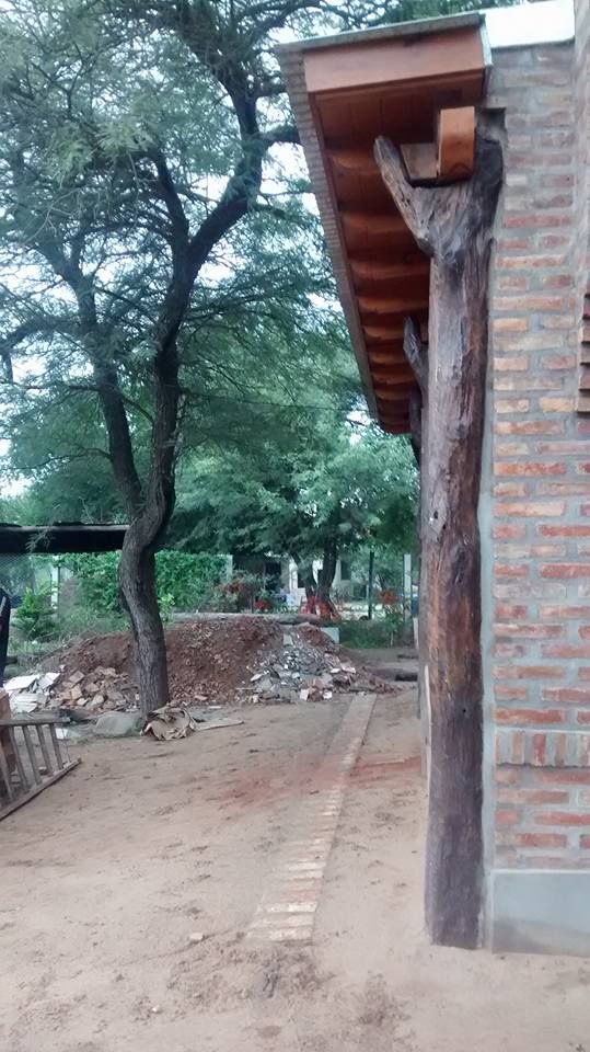 Diseño y Construcción de Casa Celmira en Santiago del Estero por A3 Arquitectas, Sofía Lopez Arquitecta Sofía Lopez Arquitecta Rustic style wine cellar