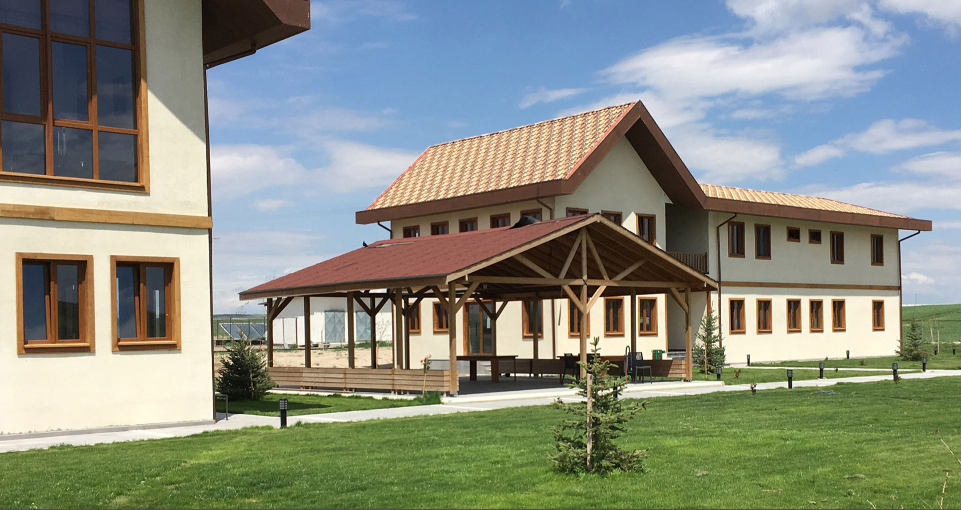 Adatarım Farm Administrative and Accommodation Buildings, Tolga Archıtects Tolga Archıtects Дома в стиле кантри