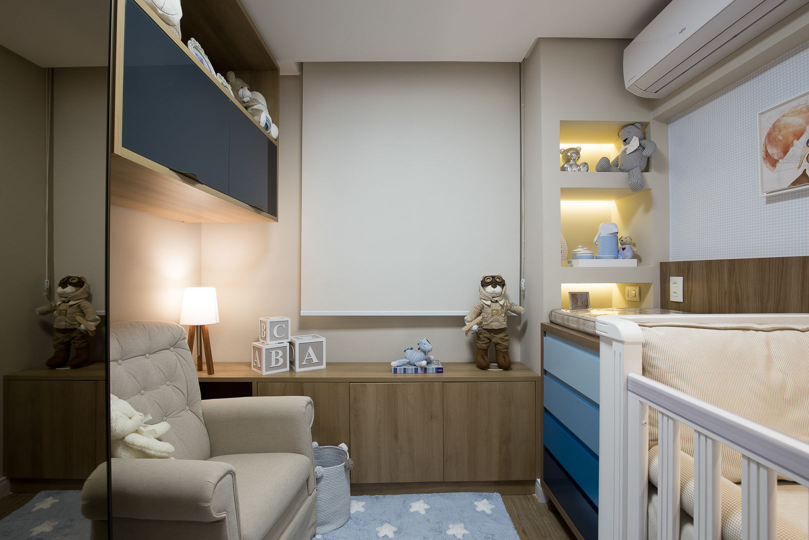 Dormitório bebê - Apartamento Way, INOVA Arquitetura INOVA Arquitetura Nursery/kid’s room