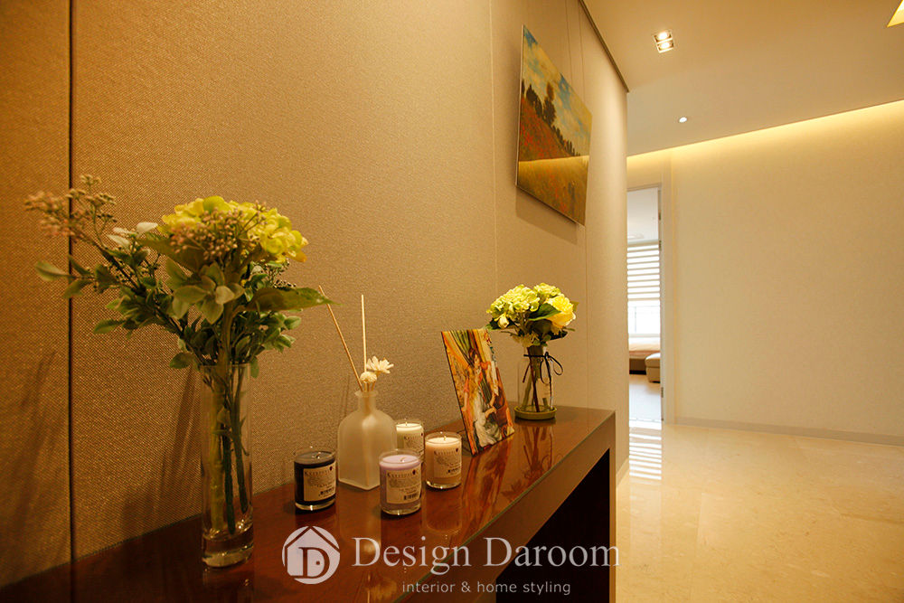 광장동 유진스웰 50py, Design Daroom 디자인다룸 Design Daroom 디자인다룸 Classic style corridor, hallway and stairs