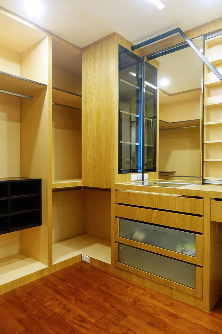 安平區自定義豪宅, houseda houseda Modern dressing room Plywood