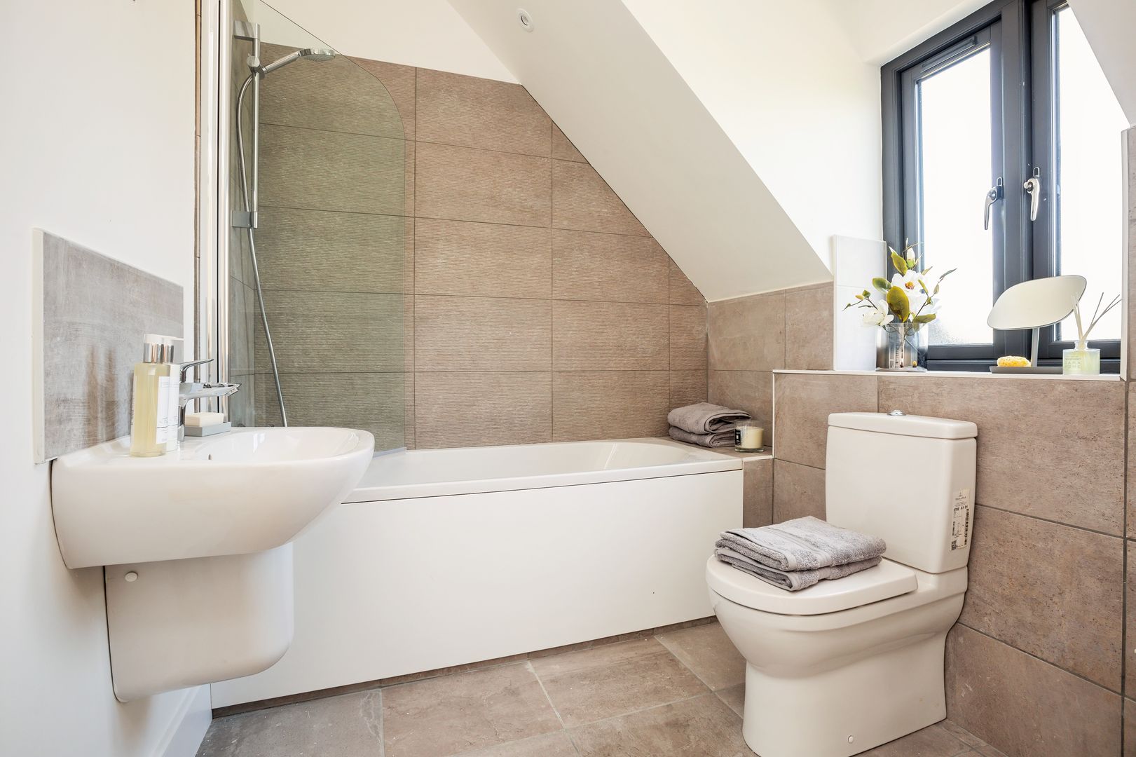 Dry Drayton Show-home, Sara Slade Interiors Sara Slade Interiors Bagno rurale