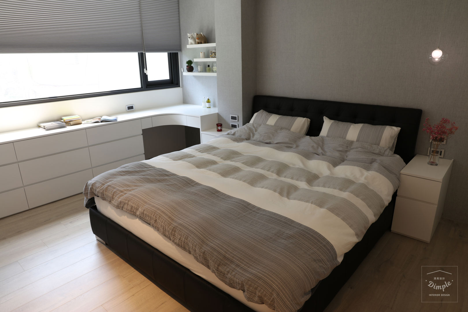 清晨的萊特-老屋翻新變身現代簡約居所, 酒窩設計有限公司 Dimple Interior Design 酒窩設計有限公司 Dimple Interior Design Modern style bedroom Wood-Plastic Composite