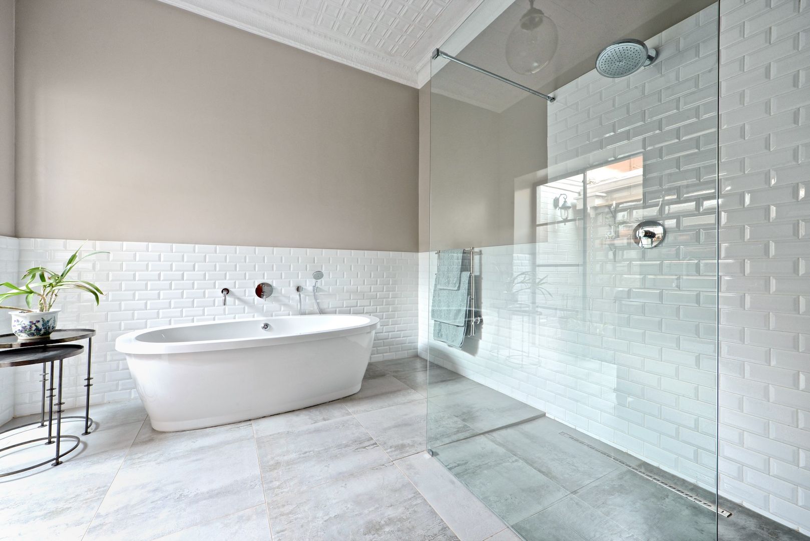 Open shower concept Oksijen حمام Grey open shower,free standing bath,grey tiles,white subway tiles,subway tiles,oksijen,oksijen interiors