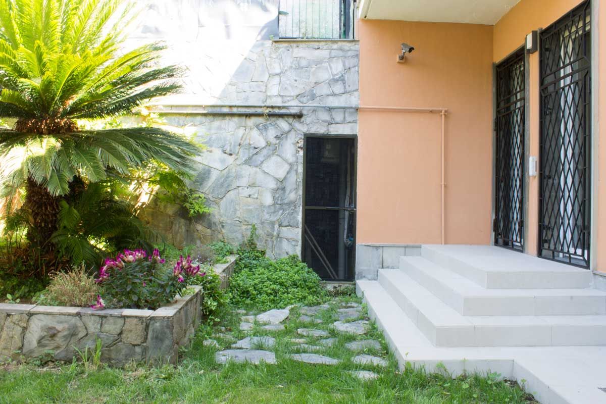 Residenza con giardino, Francesco Ruffa Architetto Francesco Ruffa Architetto حديقة