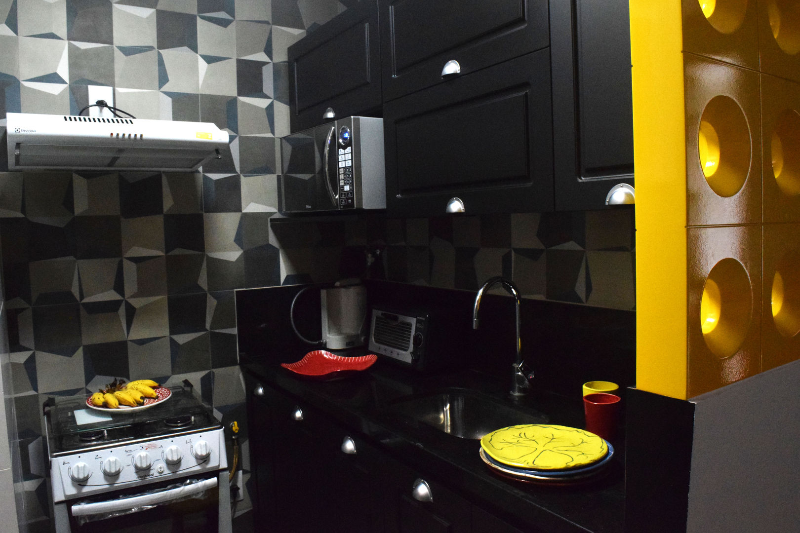 Projeto CL |Flamengo, CORES - Arquitetura e Interiores CORES - Arquitetura e Interiores Kitchen units