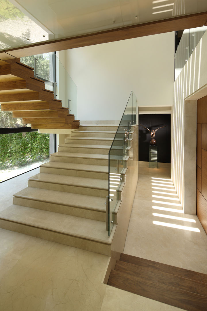 homify Stairs Marble