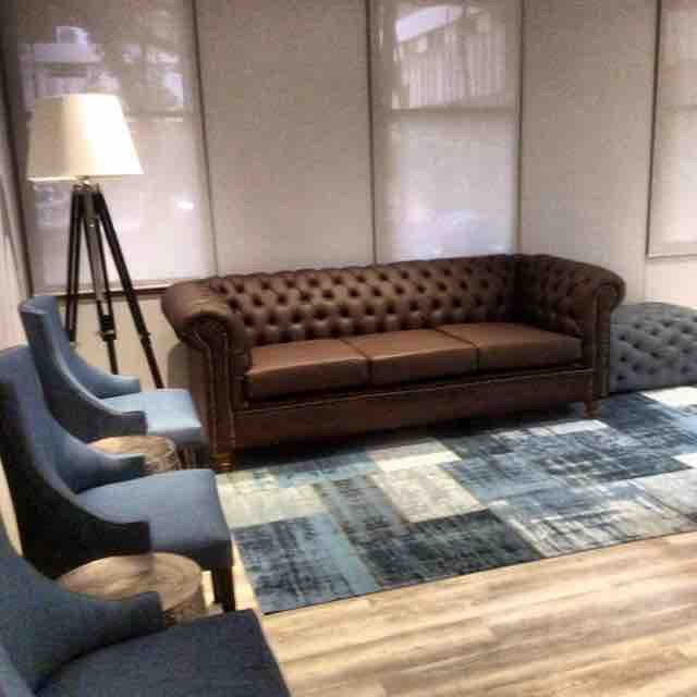 Custom Furniture & Accessories, CS DESIGN CS DESIGN Phòng khách phong cách kinh điển Sofas & armchairs
