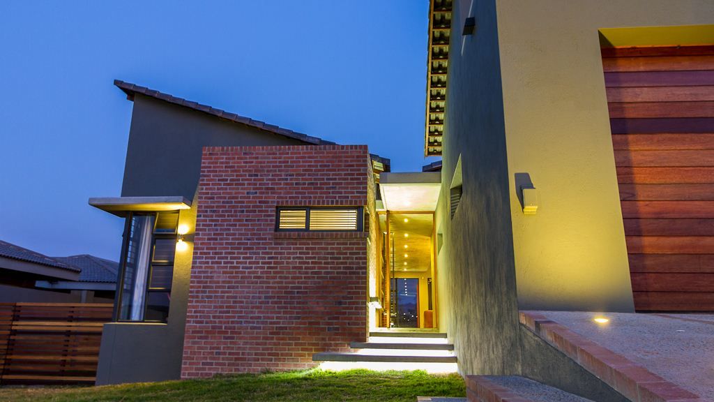 HOUSE NELL, ENDesigns Architectural Studio ENDesigns Architectural Studio Puertas de entrada Madera Acabado en madera