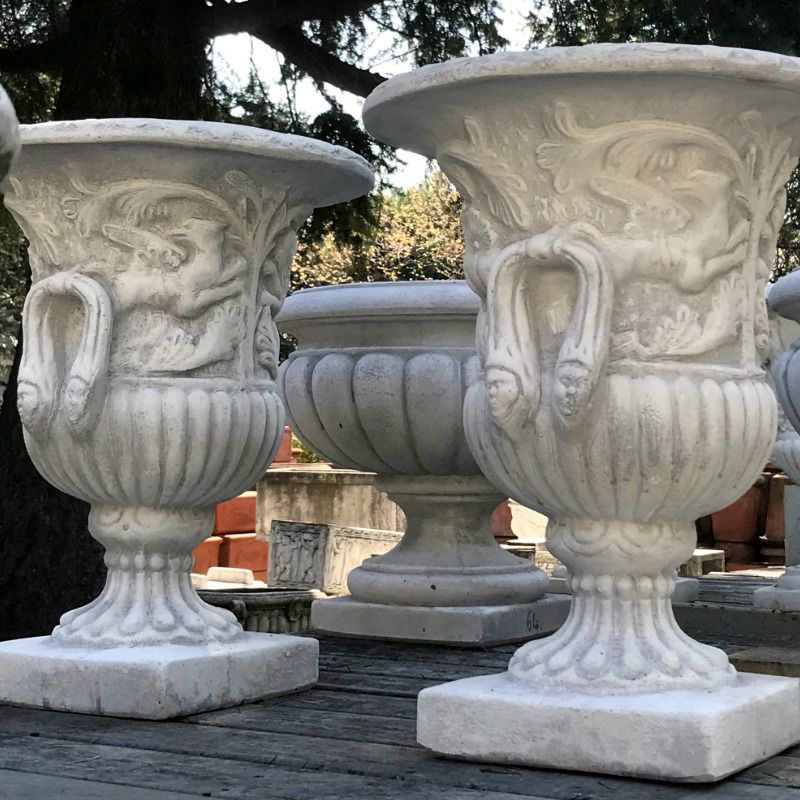 Vasi, fioriere, fontane, statue e tanto altro ancora, Tonazzo Srl Tonazzo Srl Classic style garden Concrete Plant pots & vases