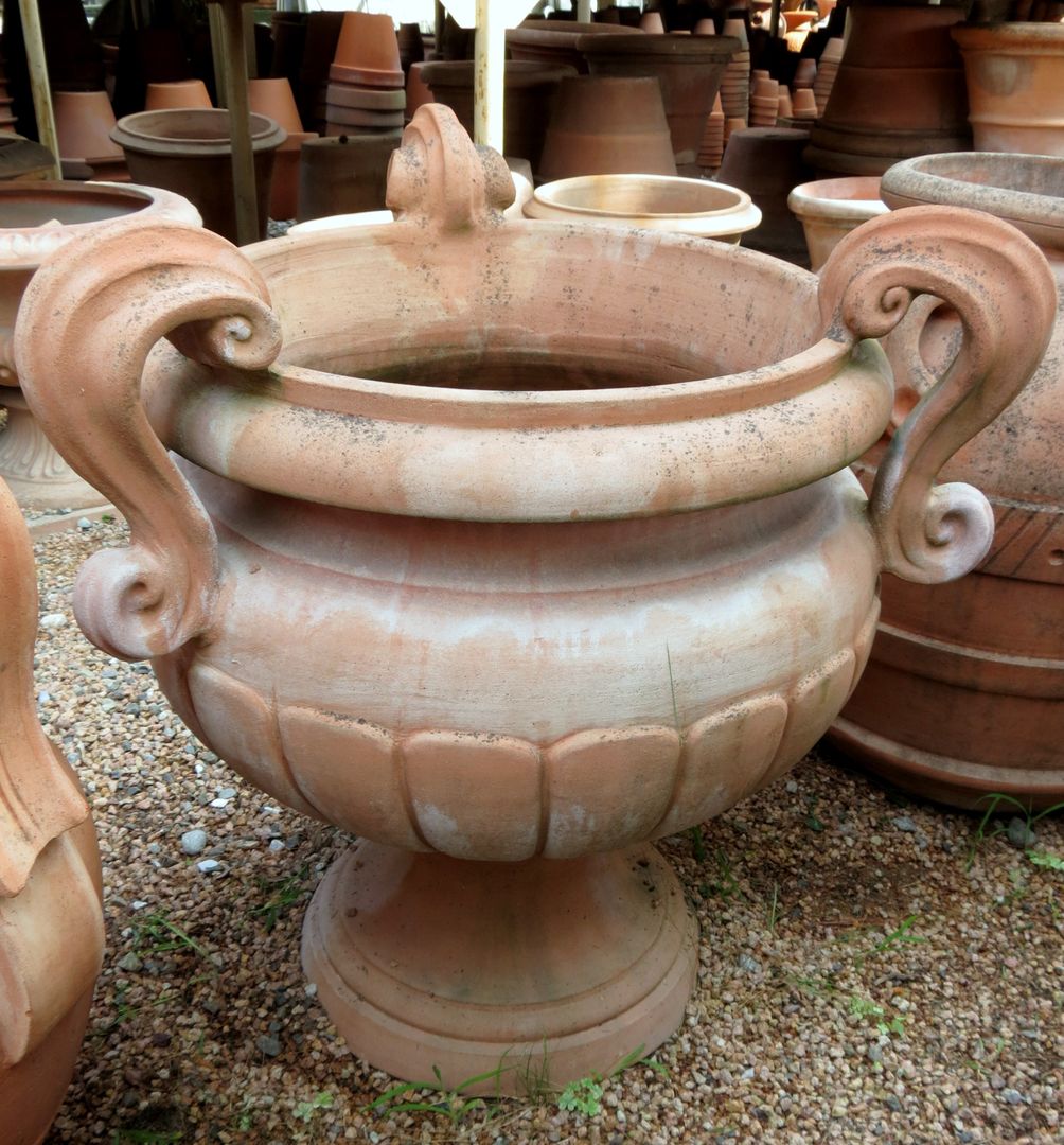 Vasi, fioriere, fontane, statue e tanto altro ancora, Tonazzo Srl Tonazzo Srl Garden Plant pots & vases