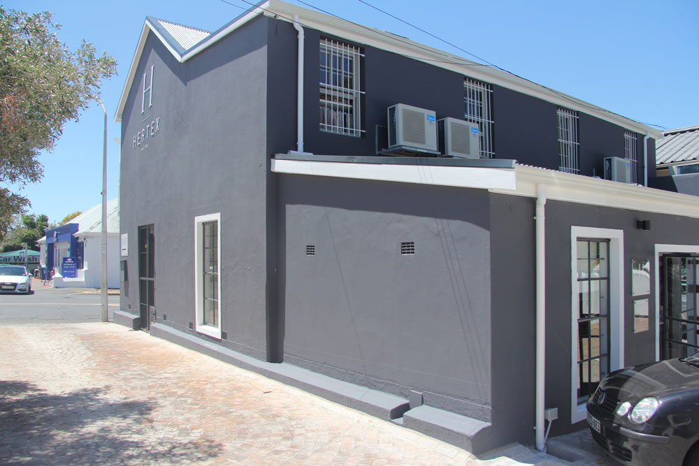 Hertex Wynberg - Restoration and Renovation of Historical Building, Renov8 CONSTRUCTION Renov8 CONSTRUCTION Commercial spaces Offices & stores