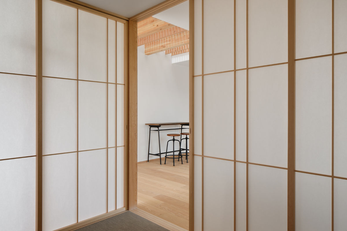 和室の障子 atelier137 ARCHITECTURAL DESIGN OFFICE モダンデザインの 多目的室