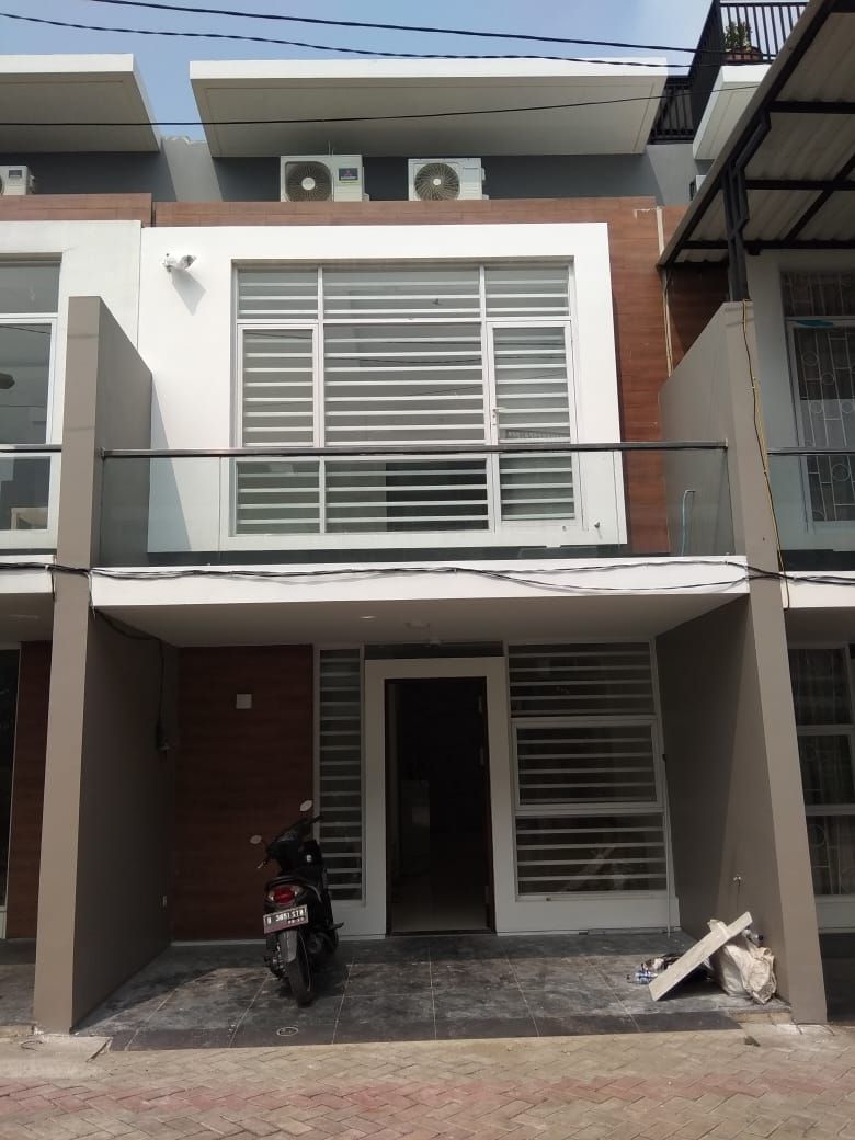 Fasad homify Rumah tinggal Batu Bata