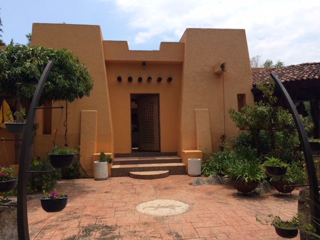 CASA DE CAMPO, H. ZITACUARO, MICHOACAN, ECLIPSE ARQUITECTOS SA de cv ECLIPSE ARQUITECTOS SA de cv Rustic style doors