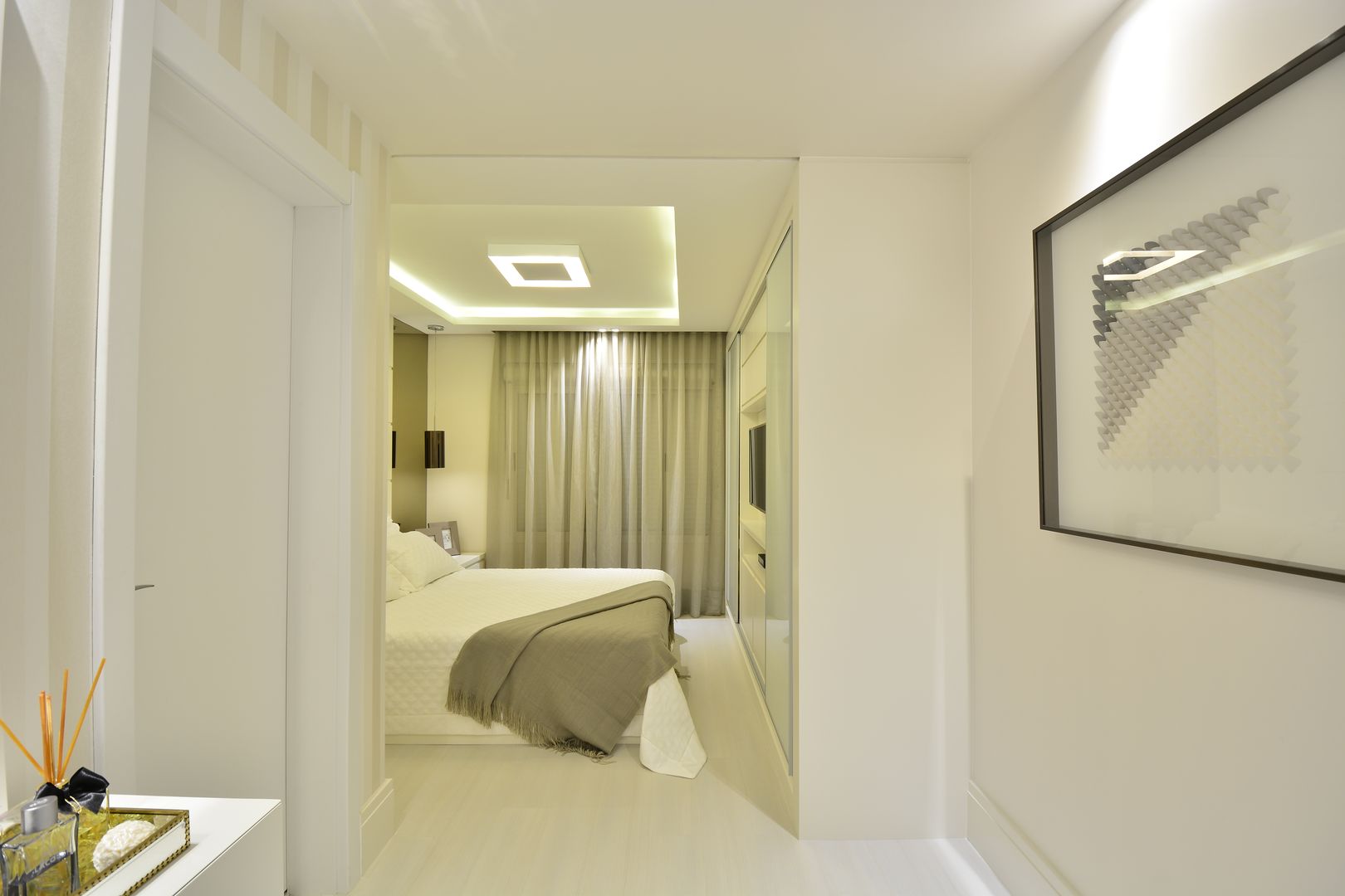 Projeto de interiores - Residência F.B, Motta Viegas arquitetura + design Motta Viegas arquitetura + design Dormitorios de estilo moderno Tablero DM