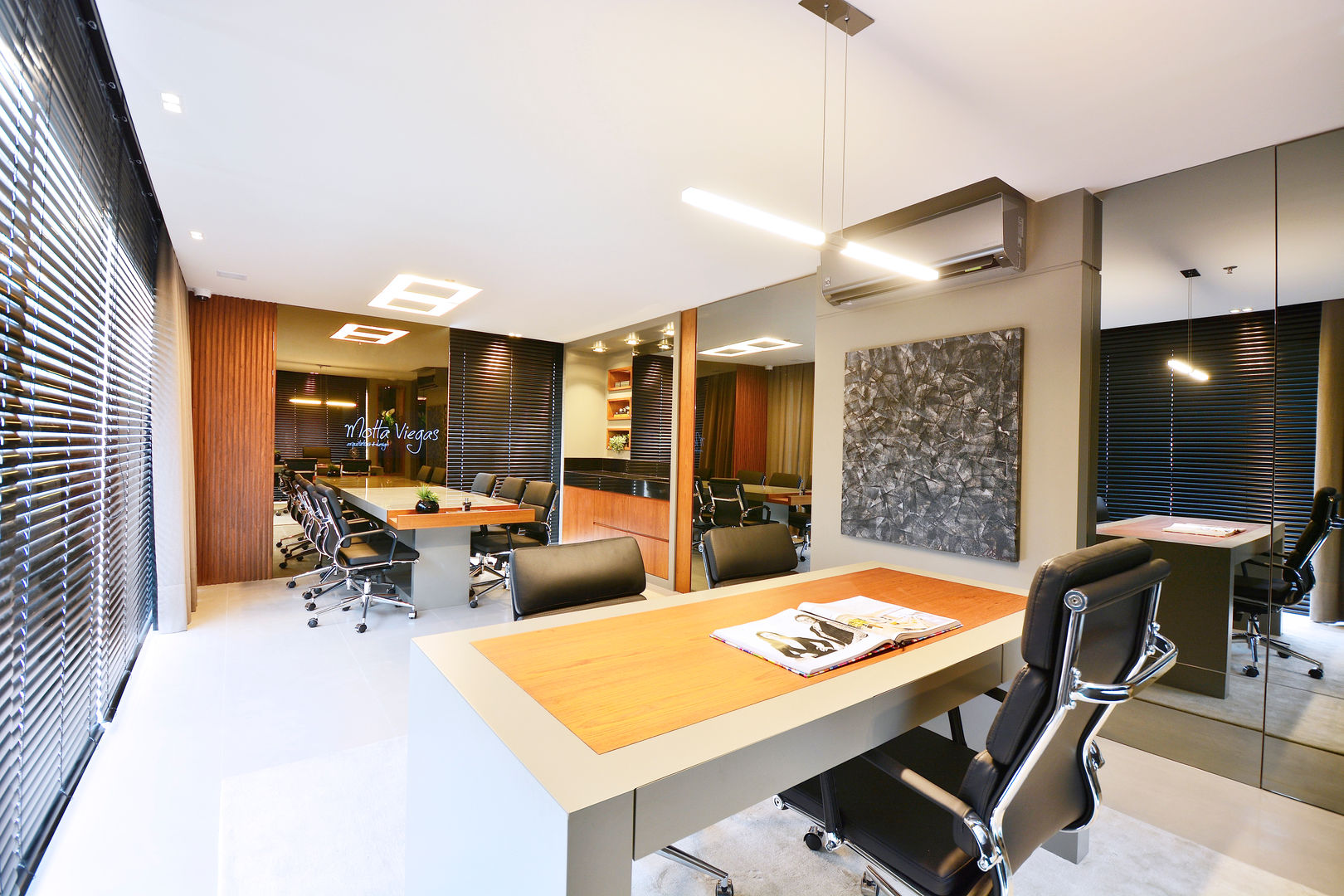 Projeto Comercial - Escritório N.M, Motta Viegas arquitetura + design Motta Viegas arquitetura + design Modern Study Room and Home Office Wood Wood effect