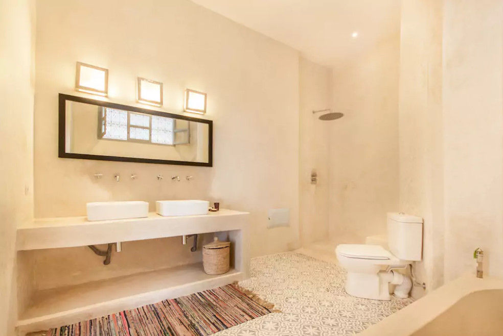 Riad Paris & Fahd em Marraquexe, Protega Protega Mediterranean style bathroom