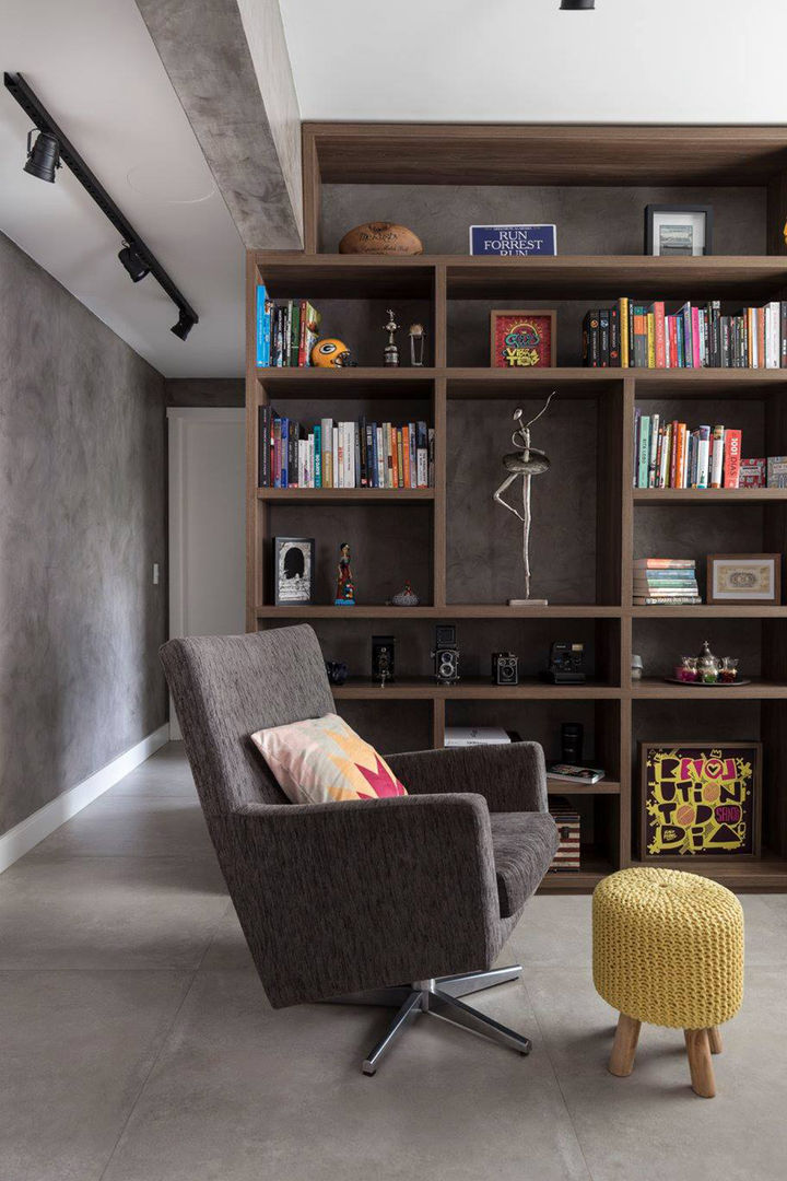 Apartamento Industrial - Concreto e Tijolinhos, Rabisco Arquitetura Rabisco Arquitetura ห้องทำงาน/อ่านหนังสือ ไม้ Wood effect