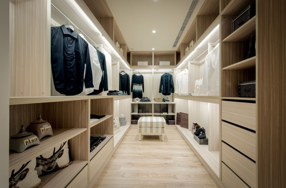 明日城, 星葉室內裝修有限公司 星葉室內裝修有限公司 Modern style dressing rooms