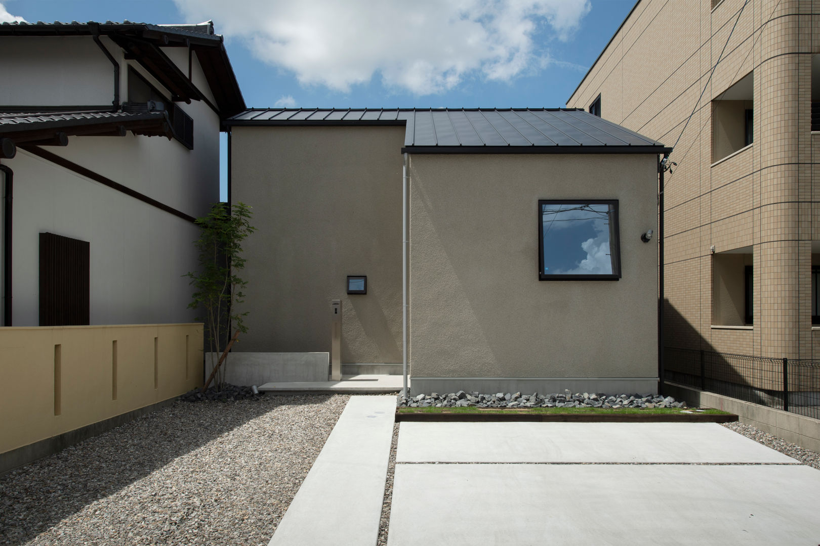 LOOK, yuukistyle 友紀建築工房 yuukistyle 友紀建築工房 Casas unifamiliares