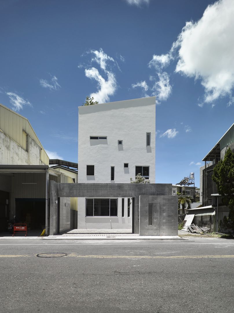 劉宅照片, 良悅建築 良悅建築 Casas modernas