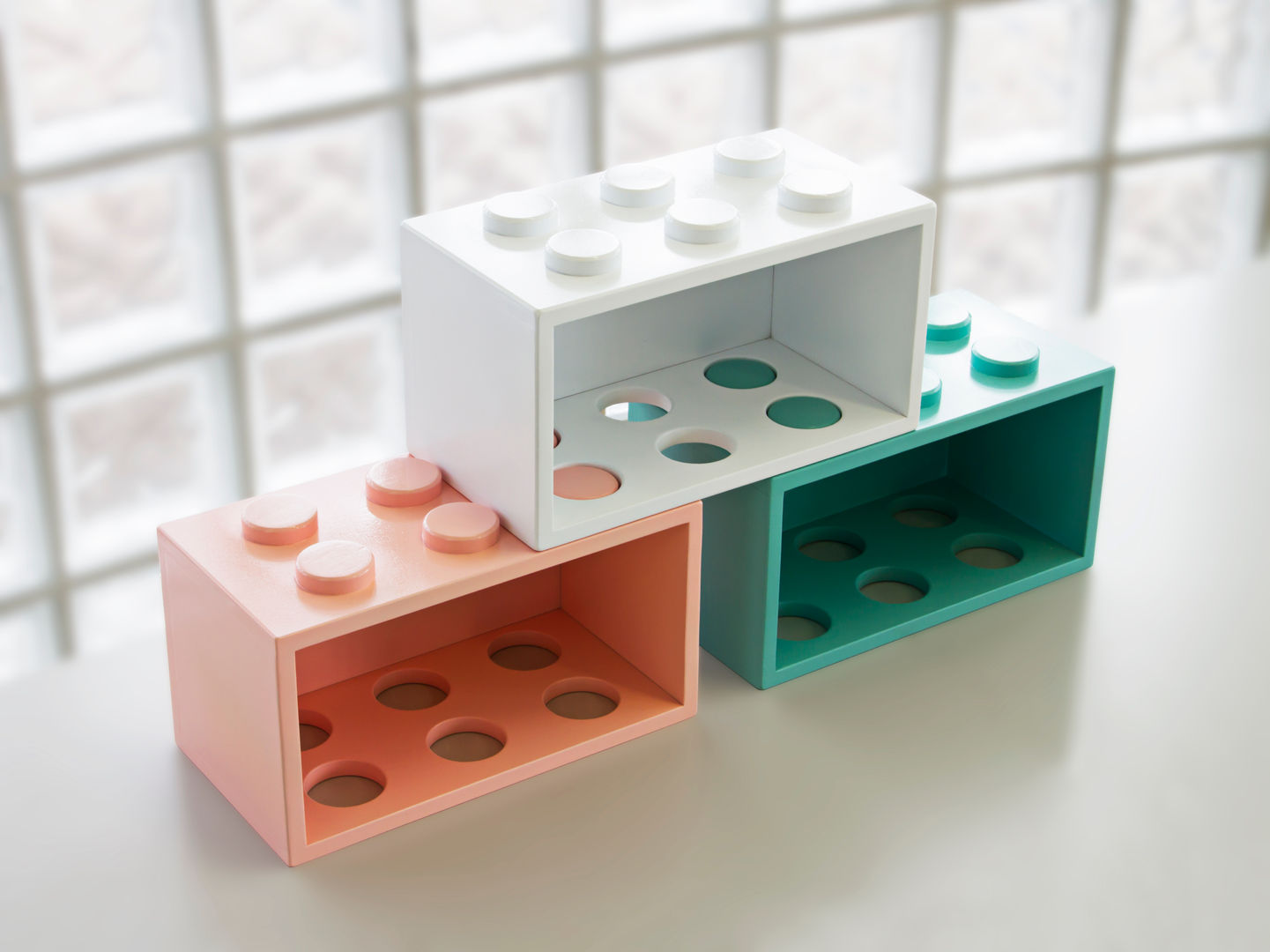 GIOCHIAMO SHELF UNIT, Studio Maiden Studio Maiden Salas de estar modernas Estantes