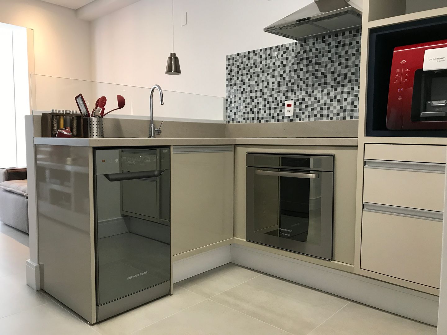 Apartamento Brooklin, 3JP Engenharia 3JP Engenharia Kitchen units سرامک