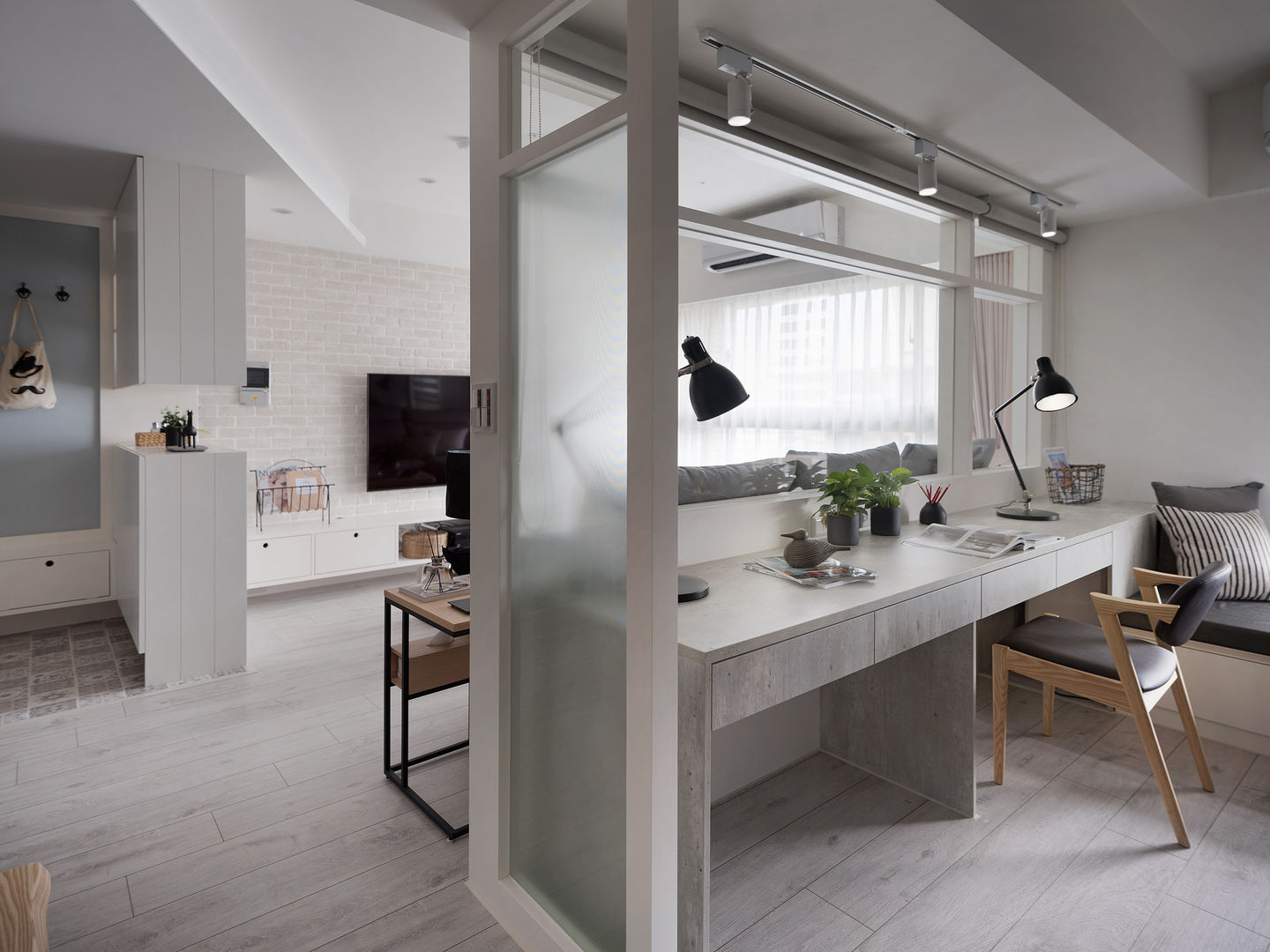 warm, 寓子設計 寓子設計 스칸디나비아 서재 / 사무실