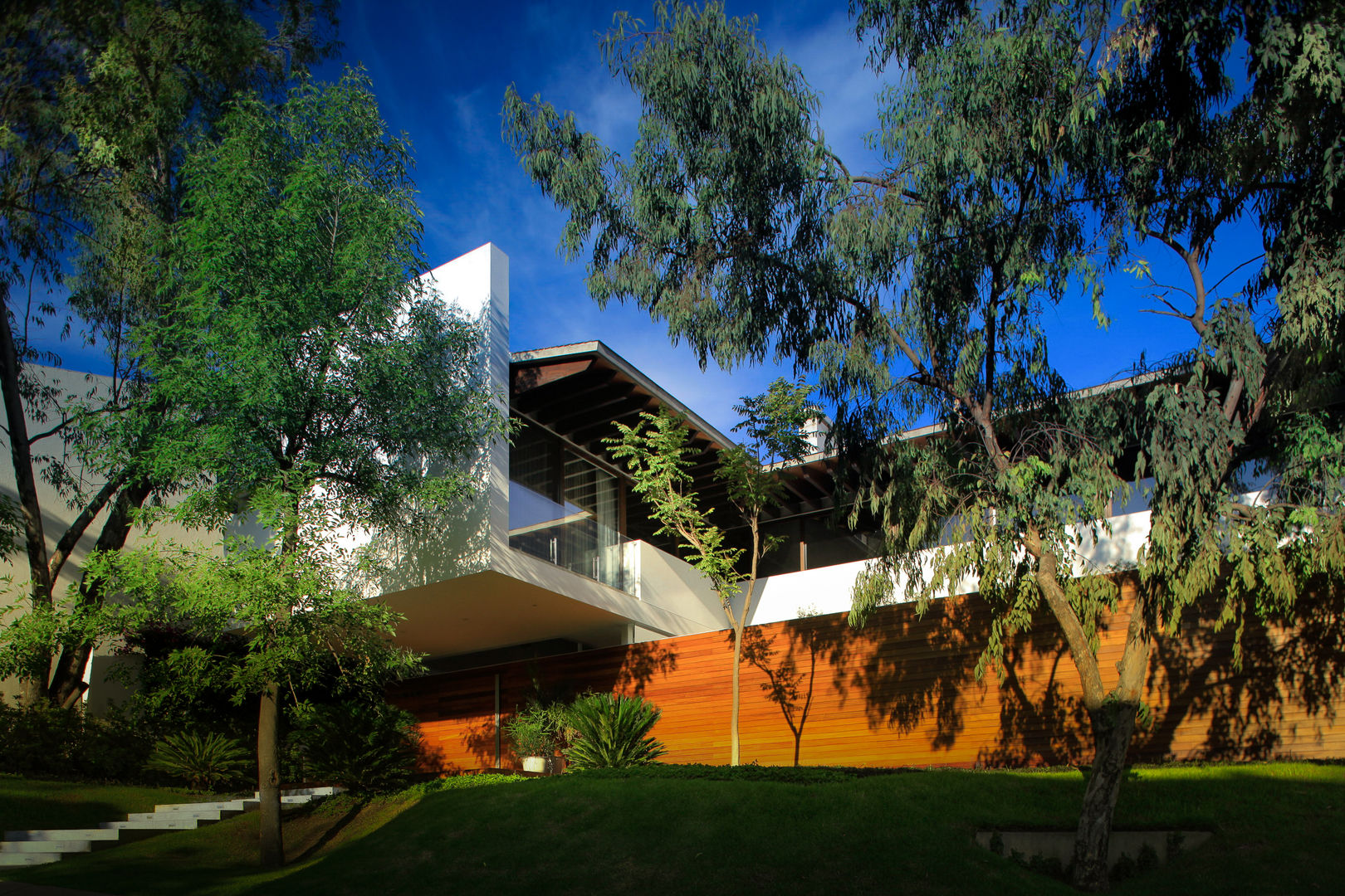 SIETE HOUSE, Hernandez Silva Arquitectos Hernandez Silva Arquitectos モダンな 家