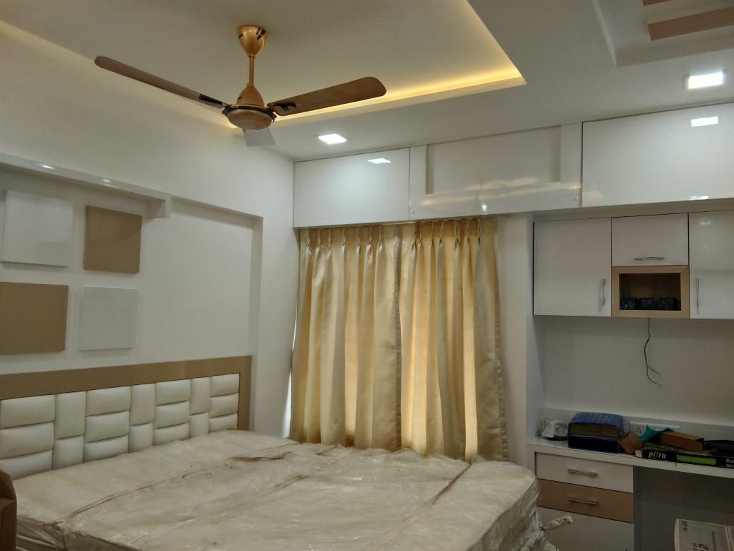 homify Modern style bedroom Plywood