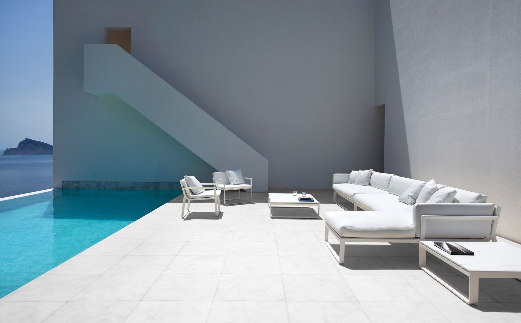 Casa del Acantilado, FRAN SILVESTRE ARQUITECTOS FRAN SILVESTRE ARQUITECTOS Hiên, sân thượng phong cách Địa Trung Hải