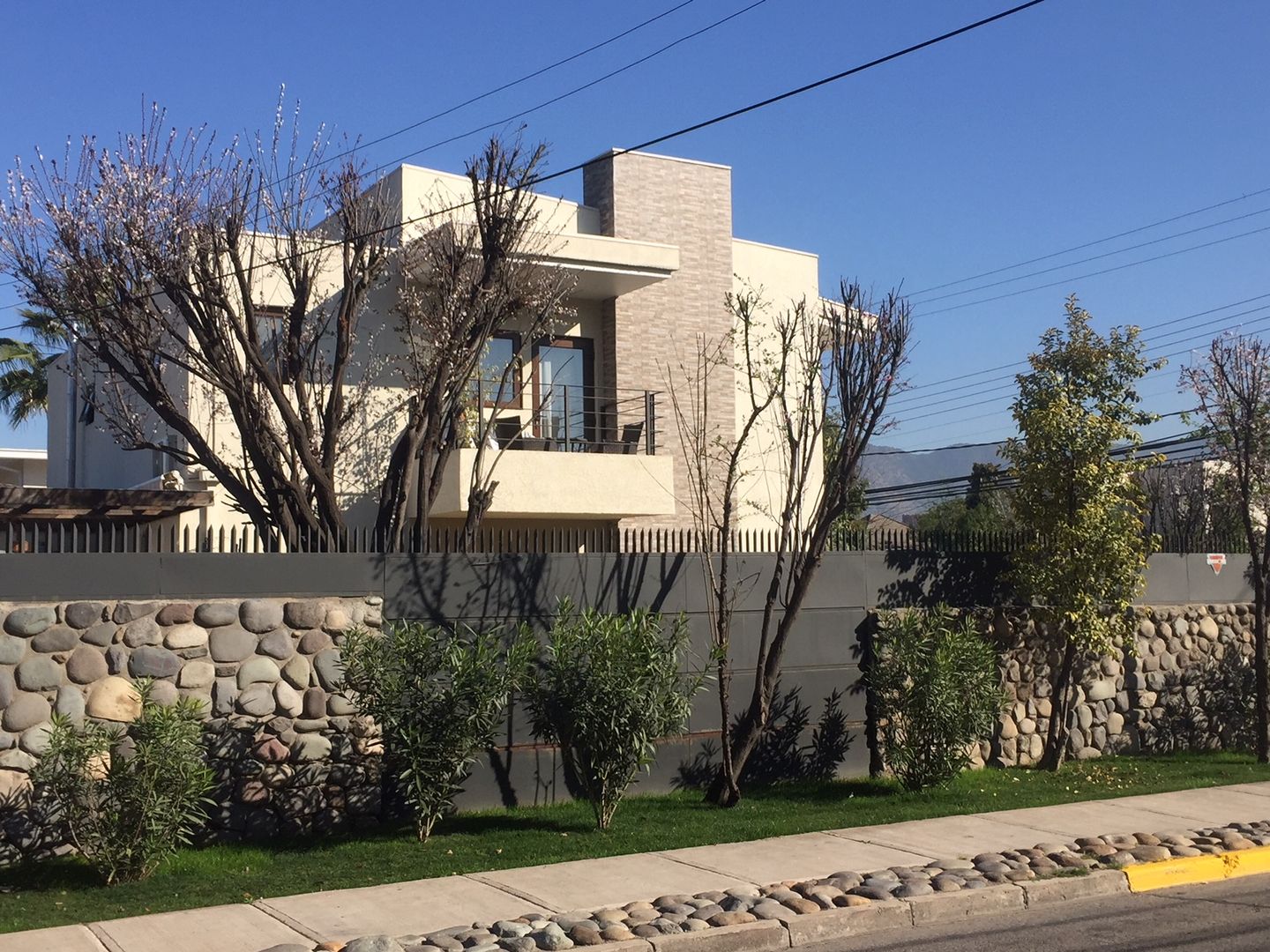 Remodelación y Ampliación Casa La Oración 162 por ARQSOL, Arqsol Arqsol منازل