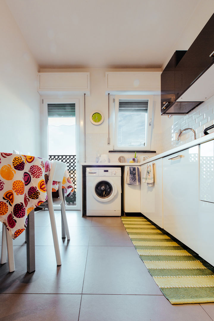 MCR, COBE architetti COBE architetti Built-in kitchens Ceramic