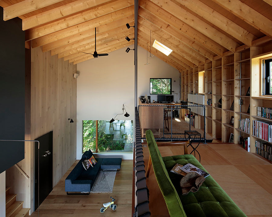 TabHouse, 稲山貴則 建築設計事務所 稲山貴則 建築設計事務所 Living room Plywood