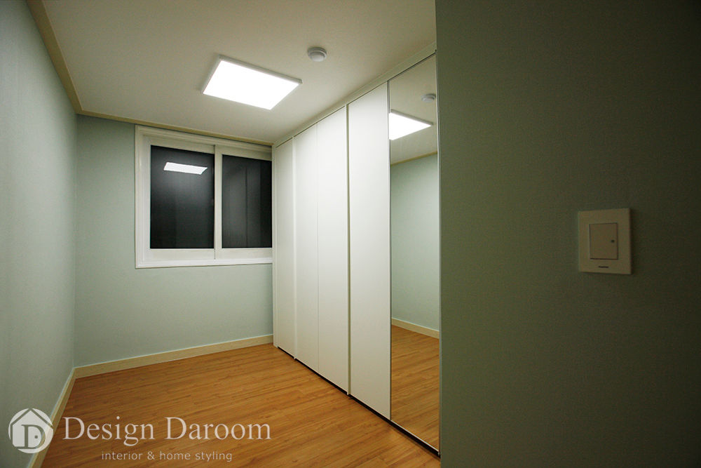 워커힐 아파트 56py, Design Daroom 디자인다룸 Design Daroom 디자인다룸 Modern dressing room