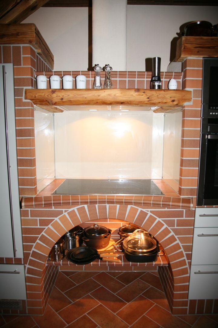 die schönsten rustikalen Küchen Deutschlands, Heinrich-Wohnraumveredelung , Inhaber Ph. Lakomczyk Heinrich-Wohnraumveredelung , Inhaber Ph. Lakomczyk Rustic style kitchen