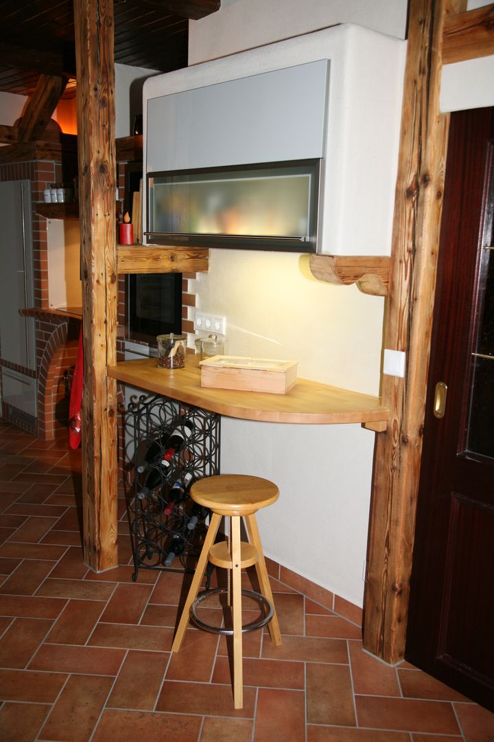 die schönsten rustikalen Küchen Deutschlands, Heinrich-Wohnraumveredelung , Inhaber Ph. Lakomczyk Heinrich-Wohnraumveredelung , Inhaber Ph. Lakomczyk Rustic style kitchen