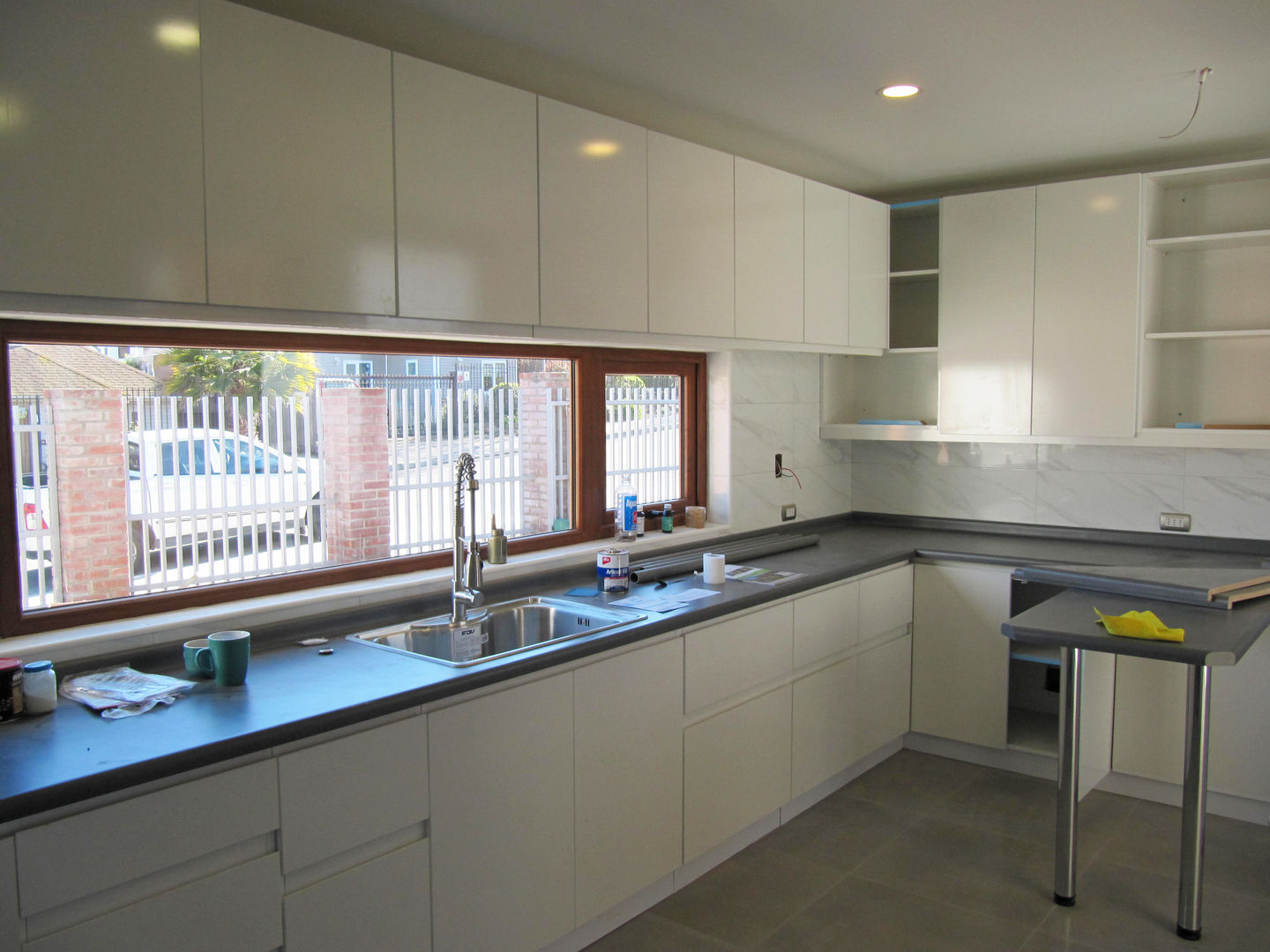 Casa Lomas De Montemar, Lau Arquitectos Lau Arquitectos Kitchen units