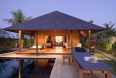 homify Tropical style pool Pool