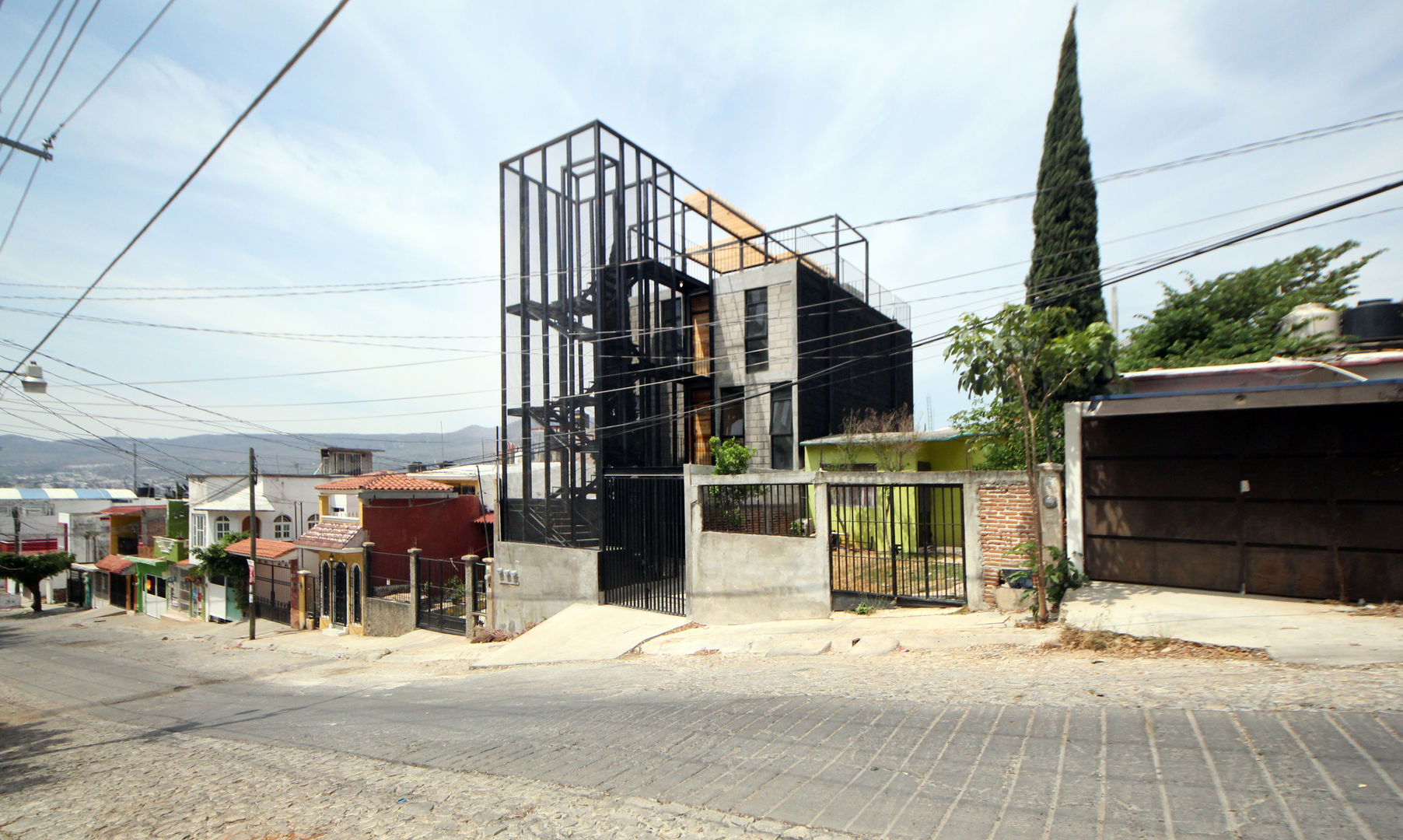 Departamentos El Pino, Apaloosa Estudio de Arquitectura y Diseño Apaloosa Estudio de Arquitectura y Diseño Industrial style houses