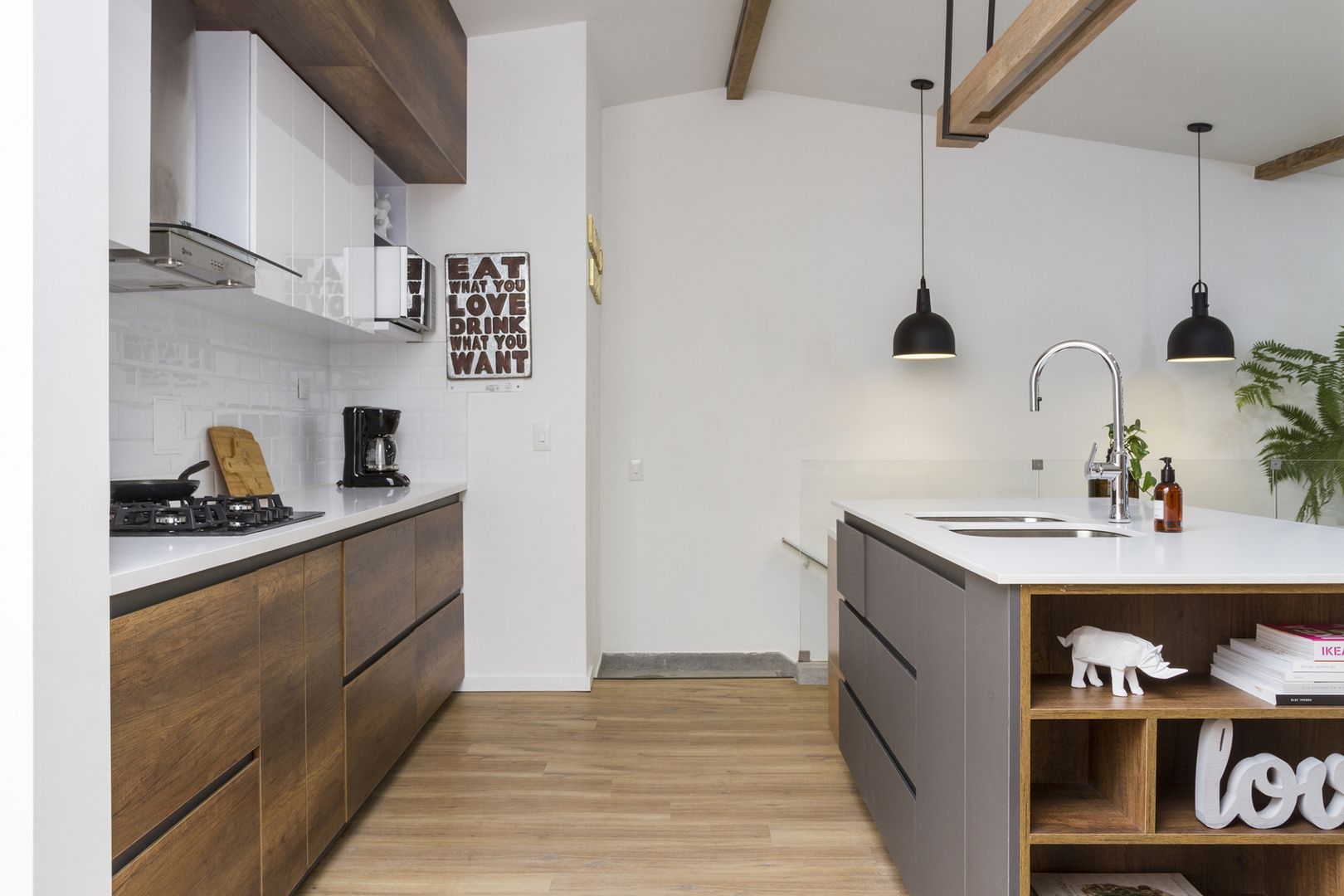 casa laureles, Adrede Arquitectura Adrede Arquitectura Modern kitchen Wood Wood effect