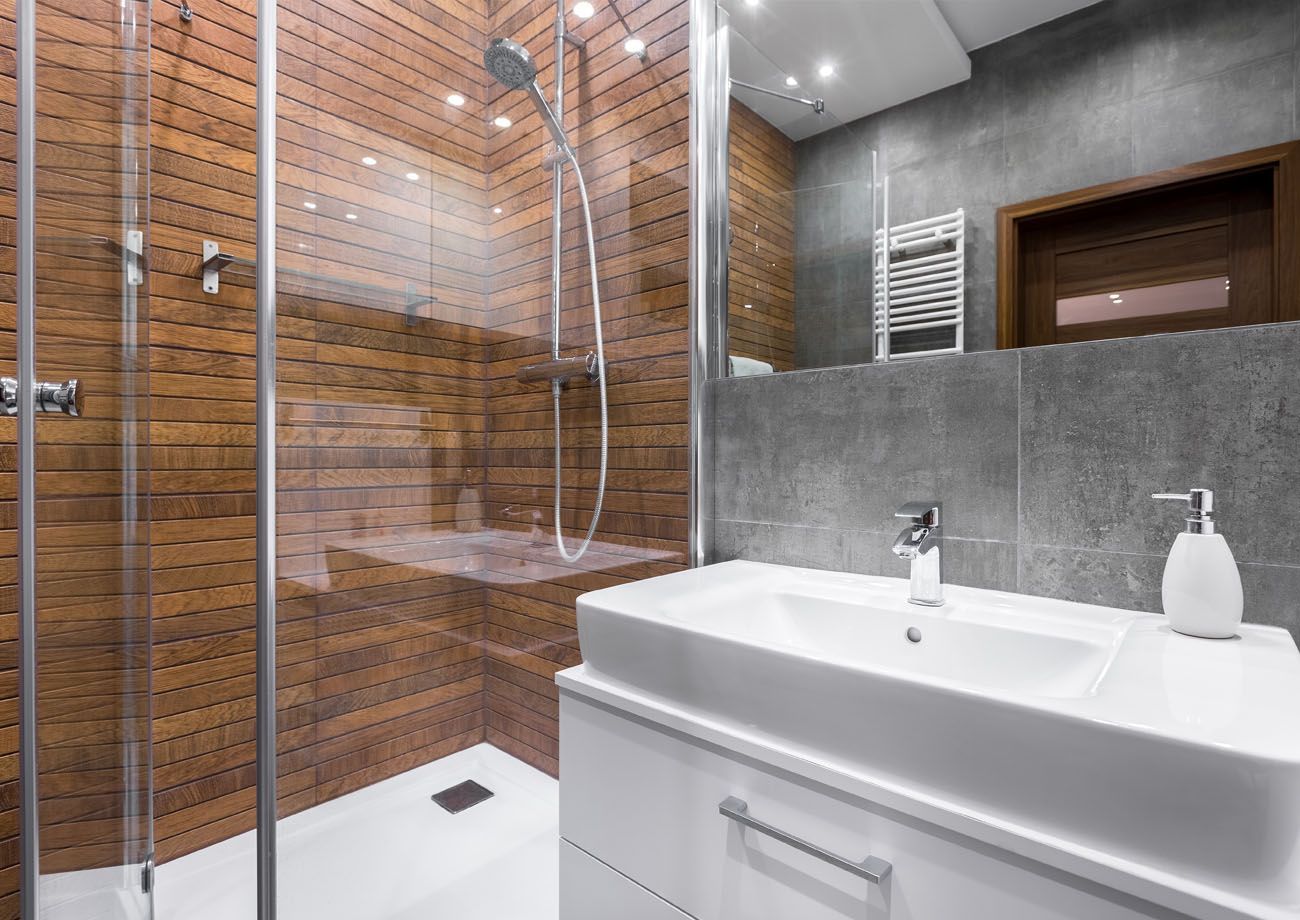 Reforma de Baños, Klausroom Klausroom Ванная комната в стиле модерн