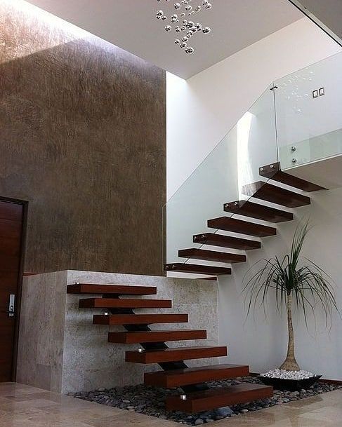 Escaleras , MI CONSTRUCCIÓN MI CONSTRUCCIÓN درج