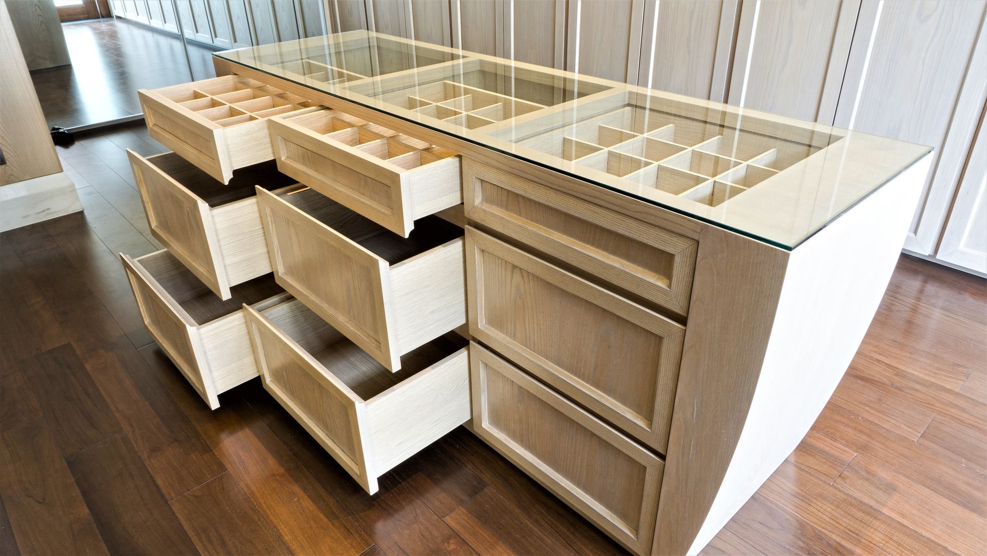 AN House, ARF interior ARF interior Modern dressing room Wardrobes & drawers