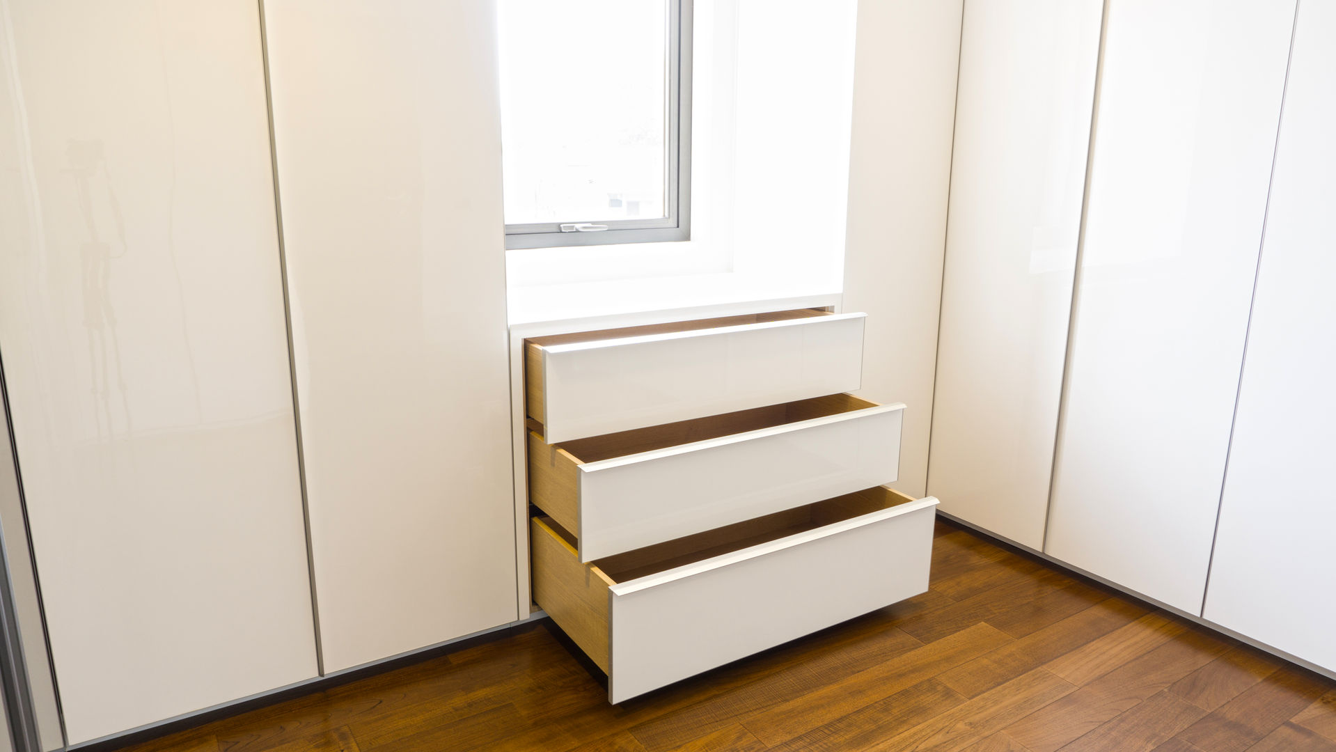 AN House, ARF interior ARF interior Modern dressing room Storage